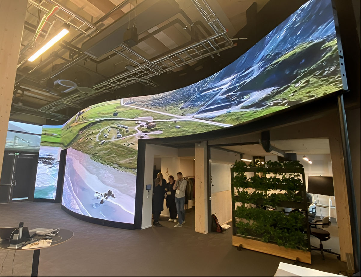 Danish flexible screen